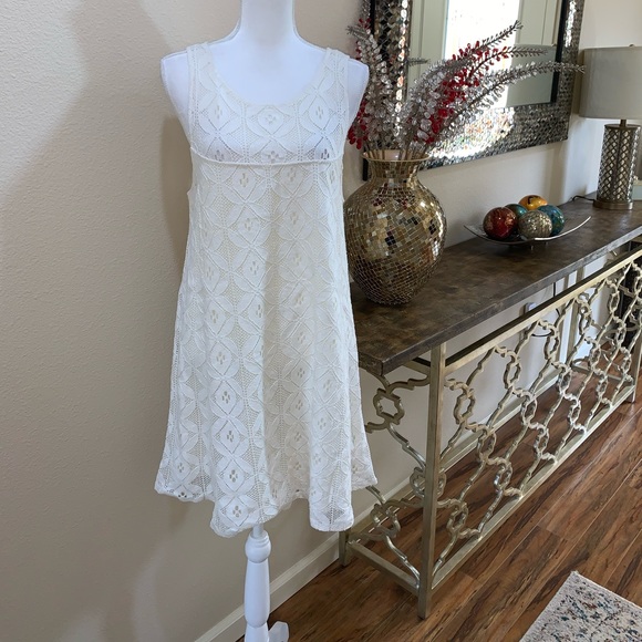 Beautiful white summer dress - Picture 10 of 14